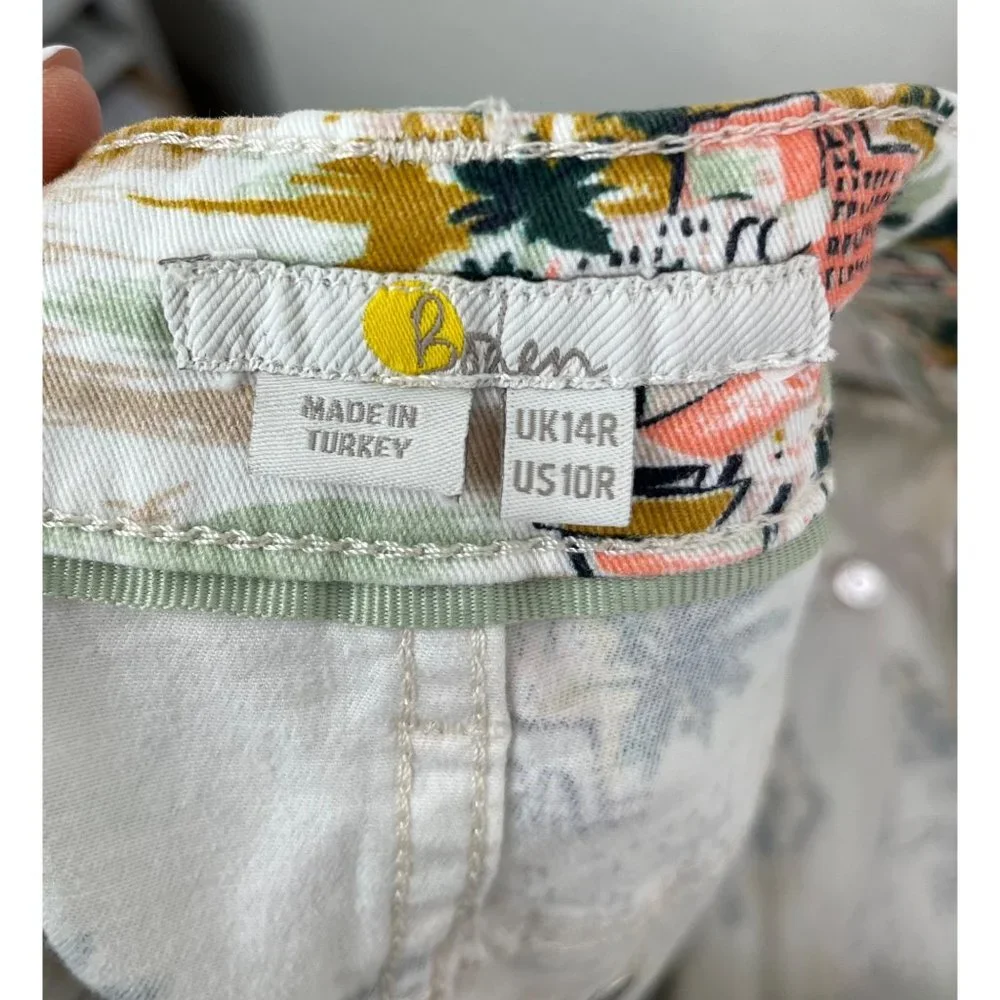 Boden stretchy denim mini skirt novelty print pink‎ core sz 10